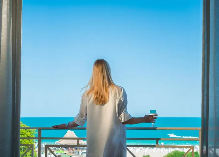 Alba מלון סאני ביץ'