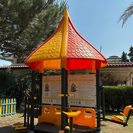 阿尔巴全包酒店 4* 阳光海滩